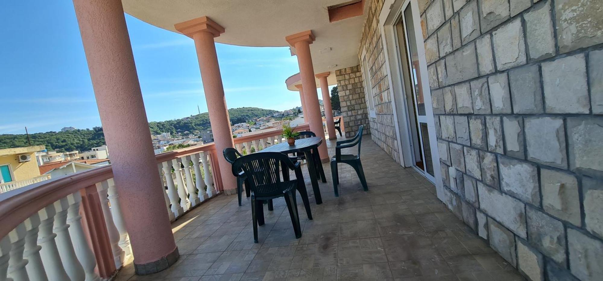 Kurt Apartaments Ulcinj Bilik gambar