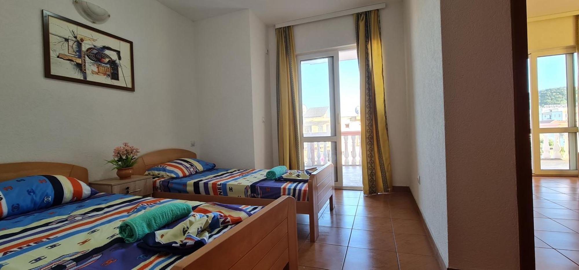 Kurt Apartaments Ulcinj Bilik gambar
