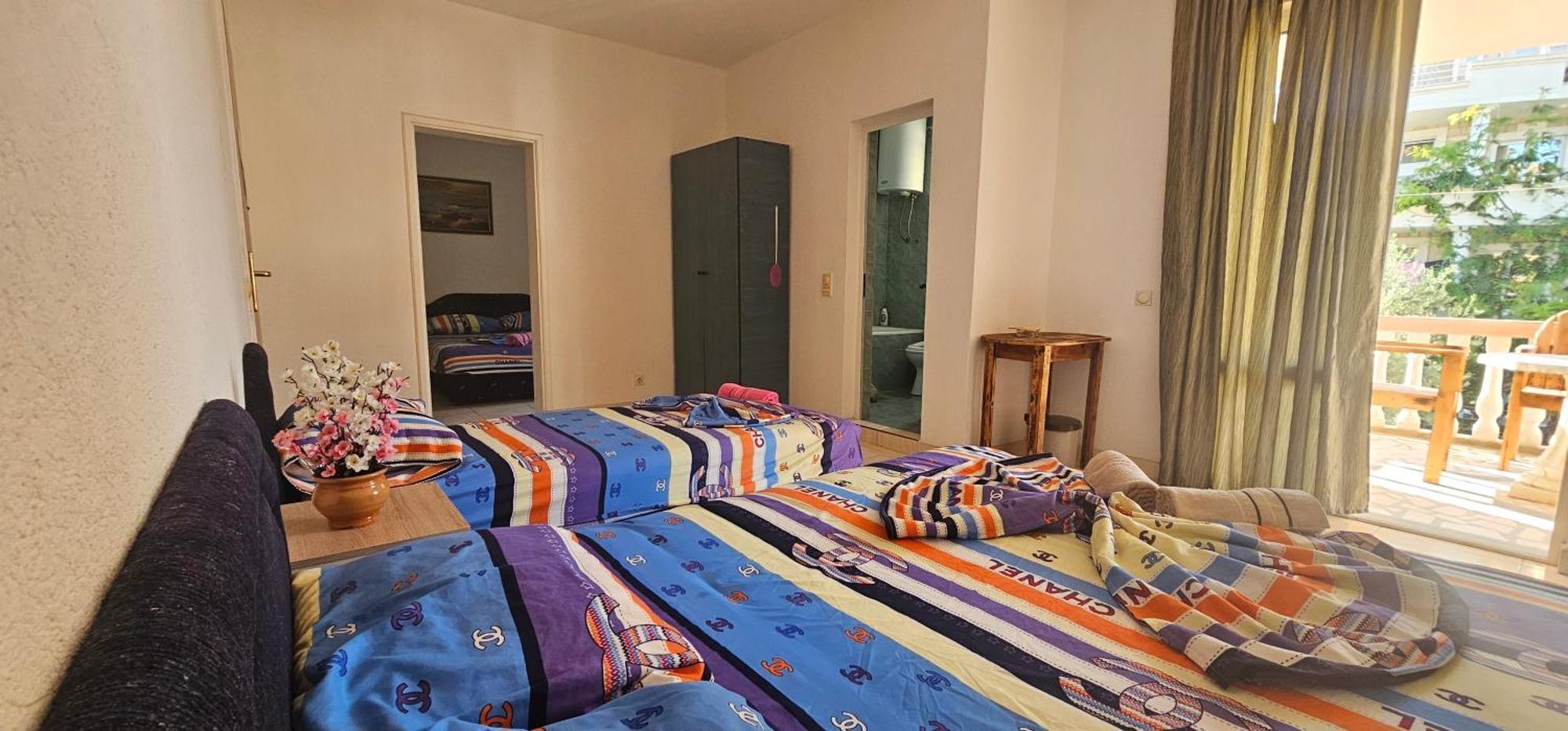Kurt Apartaments Ulcinj Bilik gambar