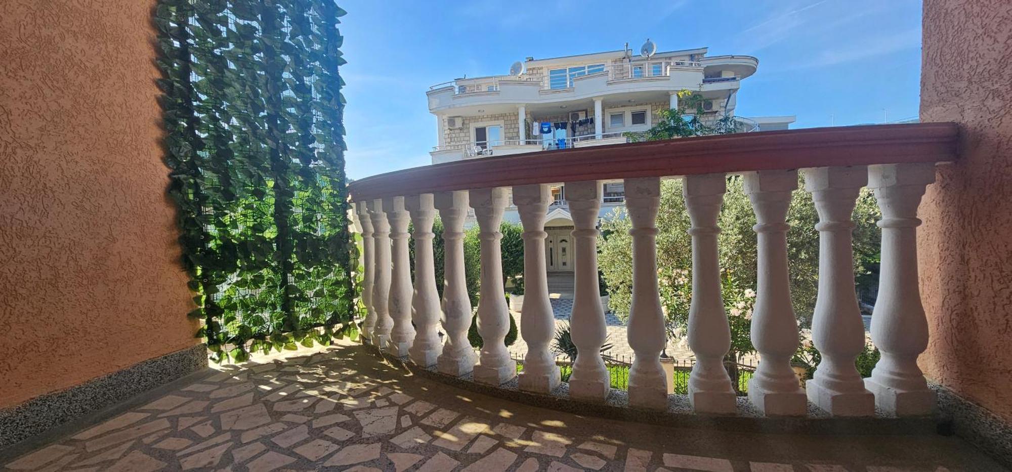 Kurt Apartaments Ulcinj Bilik gambar