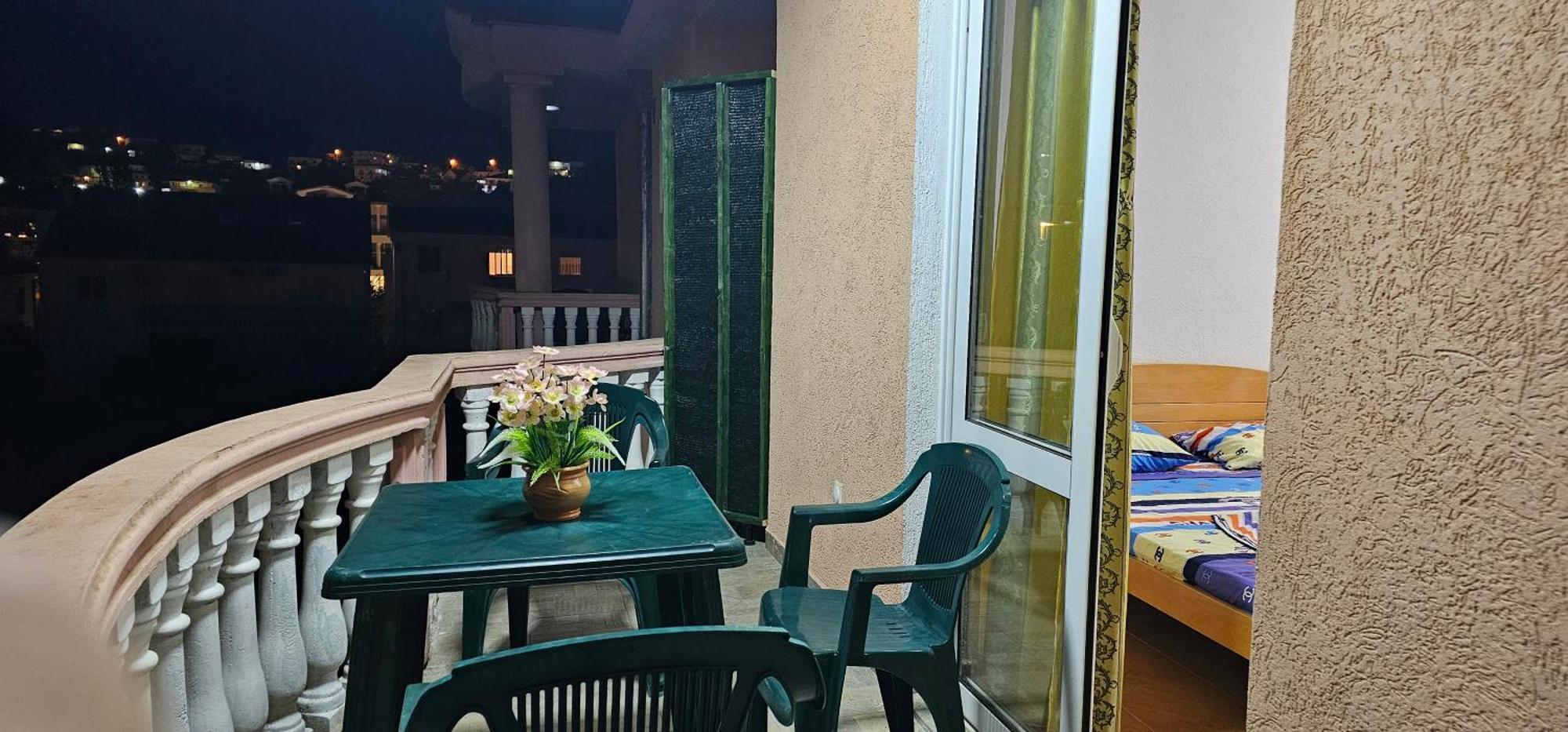 Kurt Apartaments Ulcinj Bilik gambar