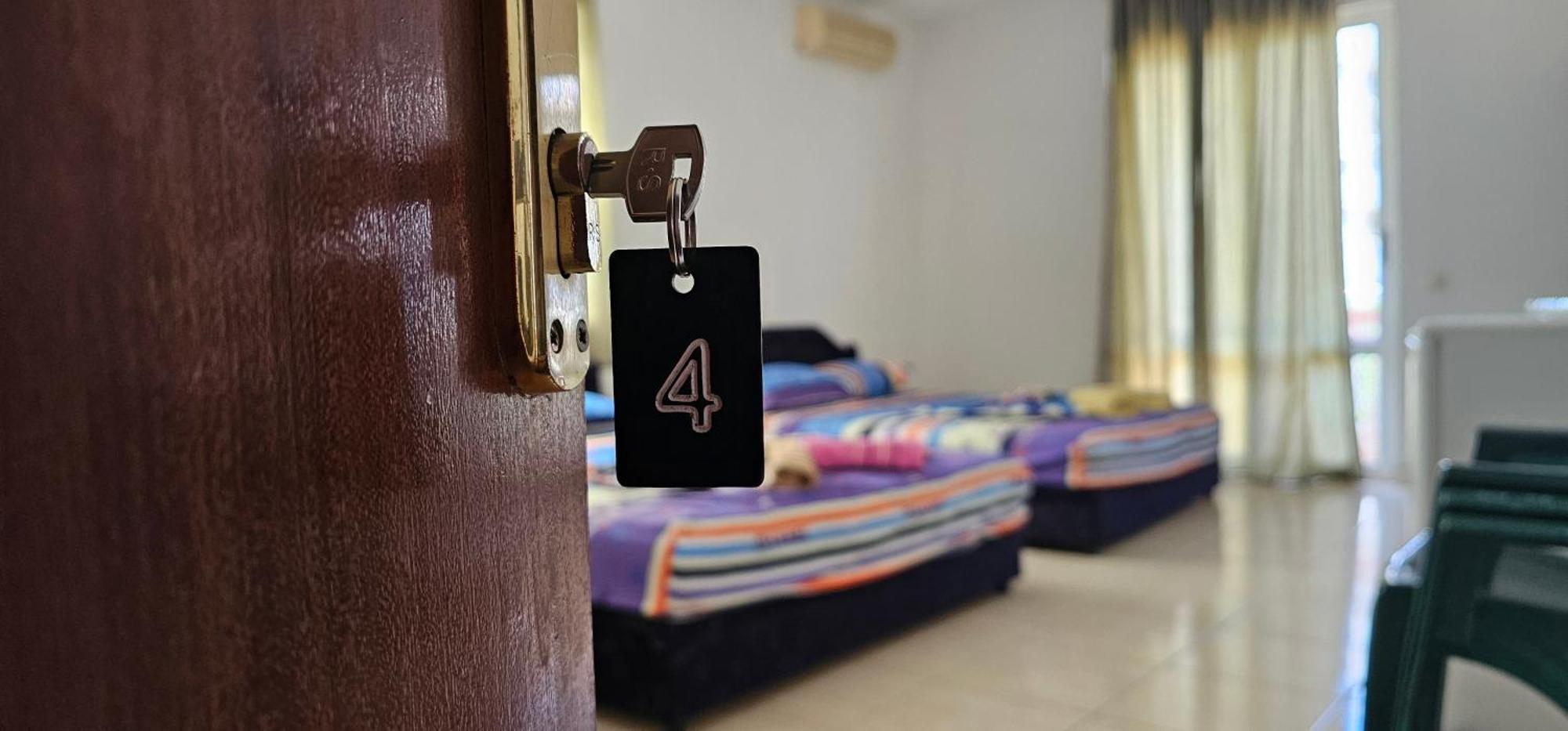 Kurt Apartaments Ulcinj Bilik gambar