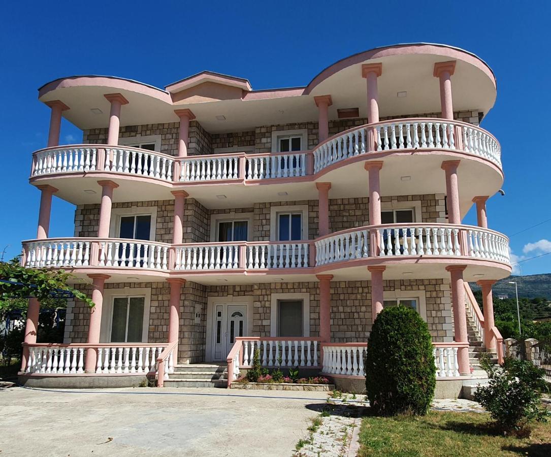 Kurt Apartaments Ulcinj Luaran gambar